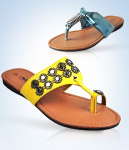 5_99_Ladies_Embellished_Sandals_Large